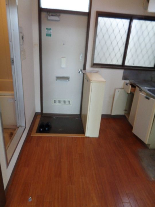 神奈川県藤沢市辻堂新町2(アパート)の賃貸物件の玄関