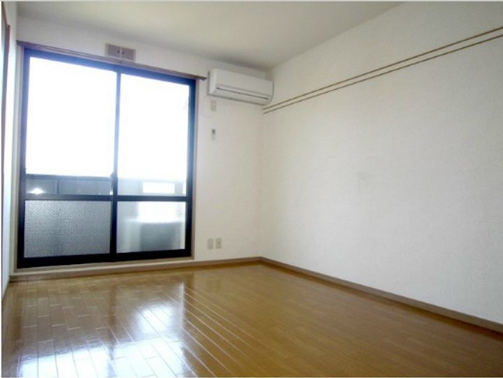 神奈川県横浜市港北区大曽根台(アパート)の賃貸物件の居間