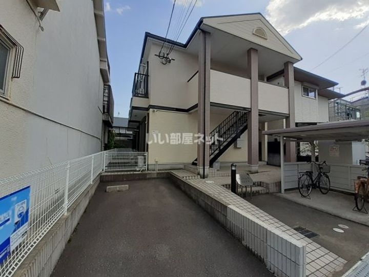 大阪府堺市堺区南田出井町4(アパート)の賃貸物件の外観