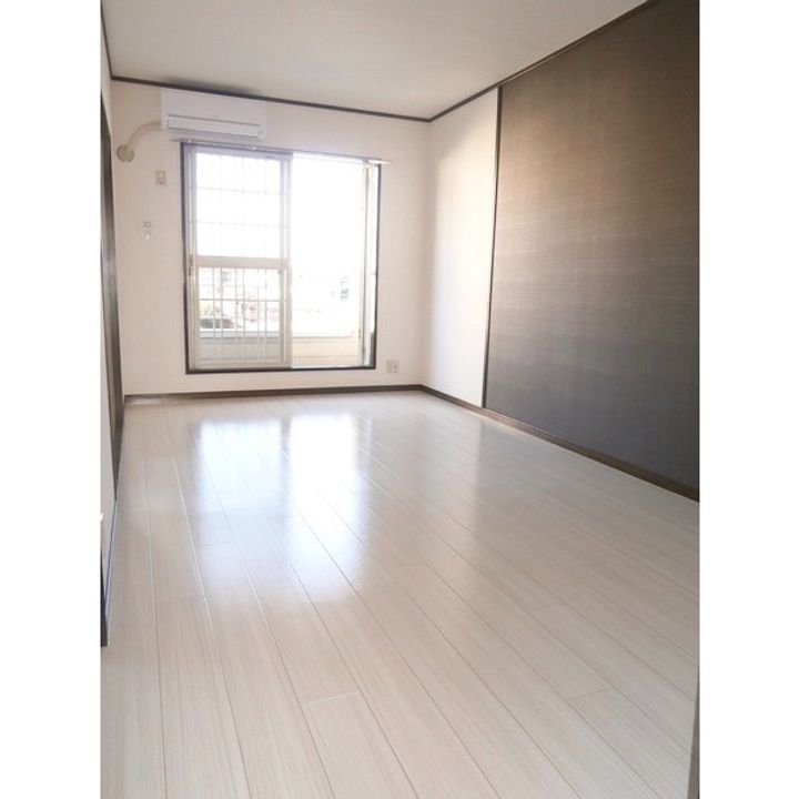 リトルCity参番館の居間