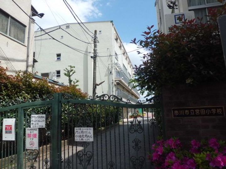 バウスクロス市川の周辺
