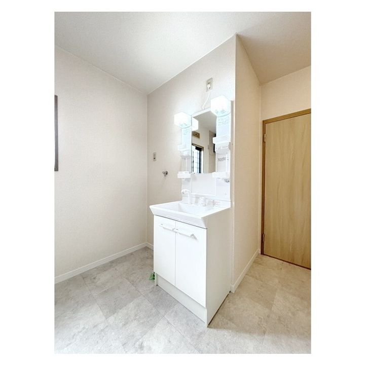 袴塚ベータの内装