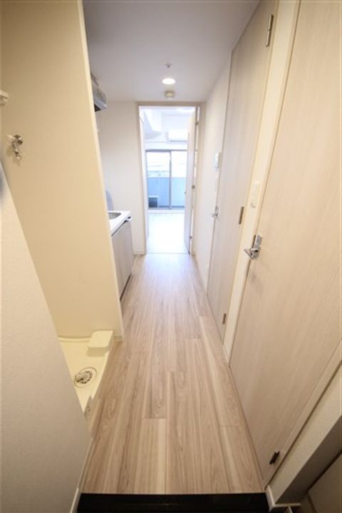 ララプレイス玉造パルクの玄関