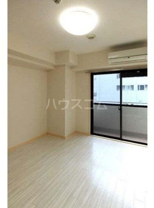 ニューガイアリルーム西葛西No.59の居間