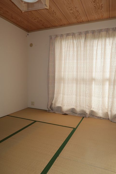 レスポワール Aの居間