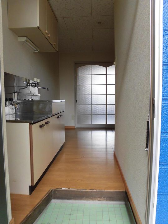 アートイン  ヒロタの玄関