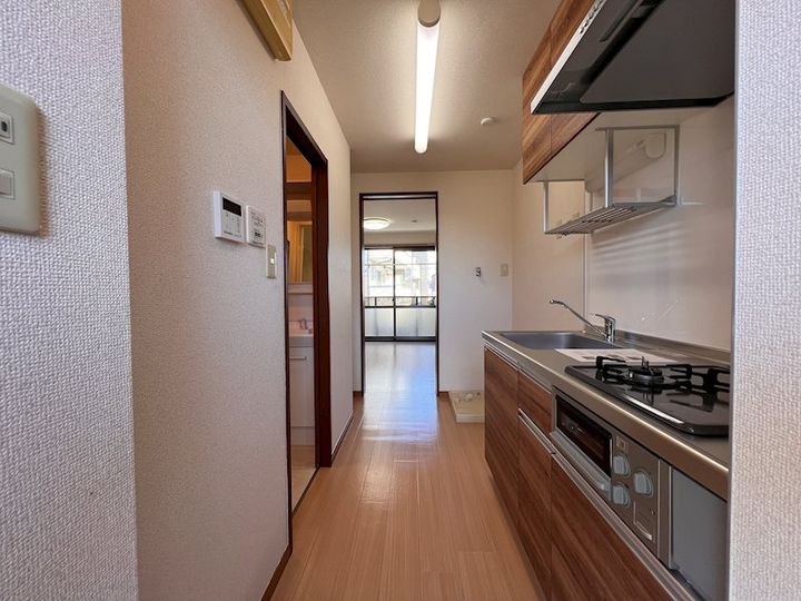 千葉県千葉市花見川区幕張町6(アパート)の賃貸物件の居間