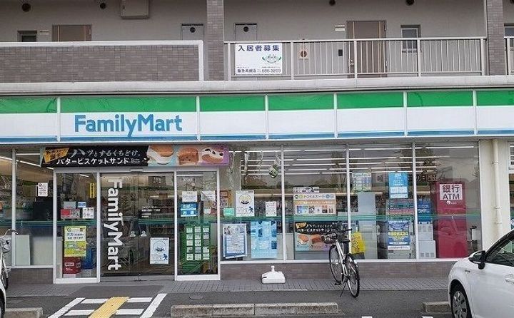 クローバー フレアの周辺