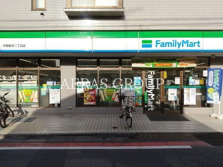グレイス・Kの周辺