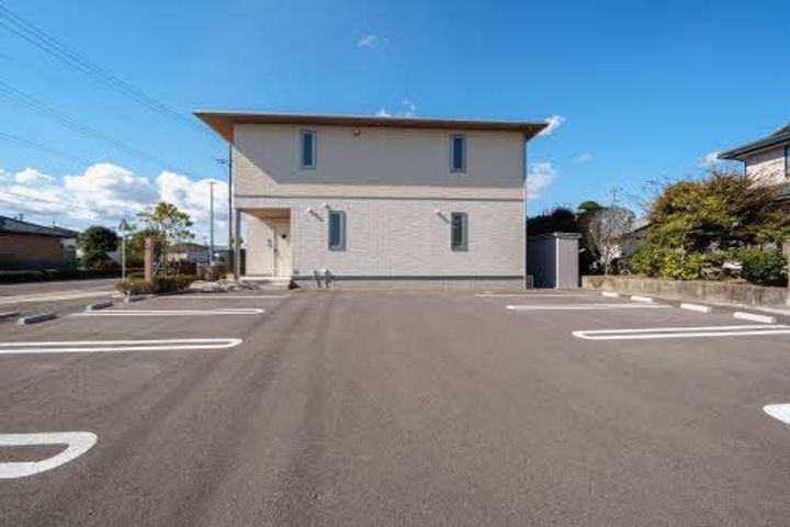 シャーメゾン シェトワ白山の外観