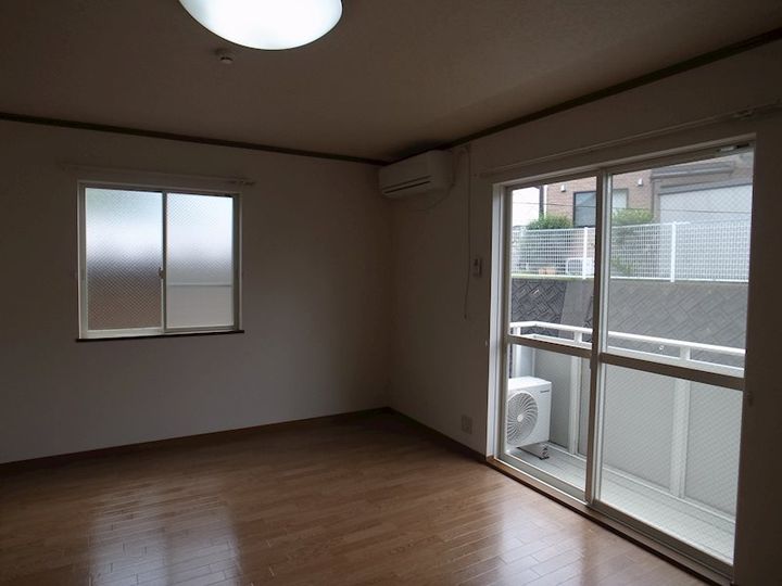 ベルウッド台原の居間