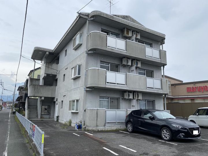 悟雲館の外観
