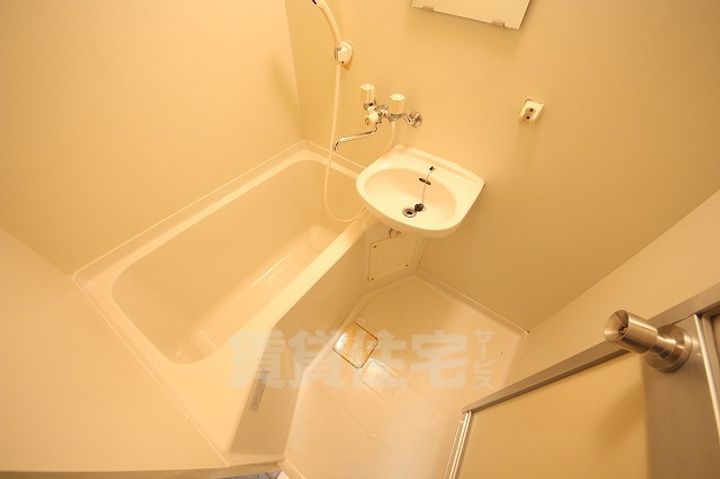 ロイヤルハイツ橿原2の風呂