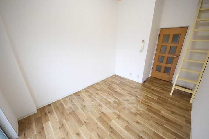 ロイヤルハイツ橿原2の内装