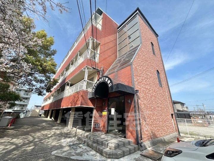 ロイヤルハイツ橿原2の外観