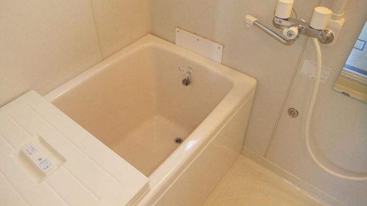 メゾンシャルムB棟の風呂