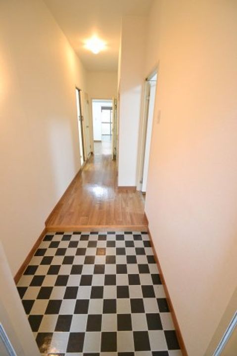 広島県広島市中区上幟町(マンション)の賃貸物件の玄関