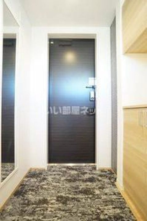 埼玉県春日部市粕壁2(マンション)の賃貸物件の玄関
