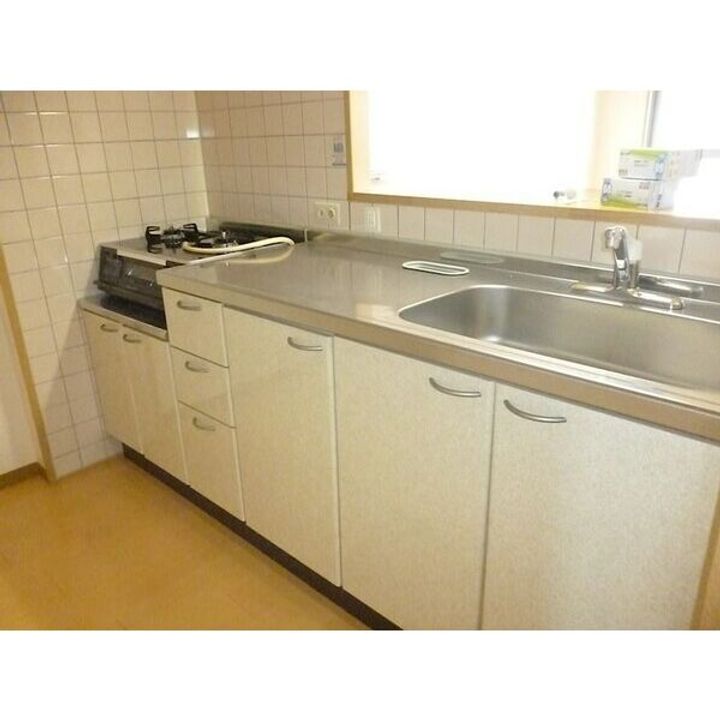 ヴェルデ忍ケ丘II番館のキッチン