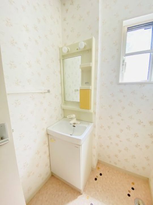 サン・ボナールIIの内装