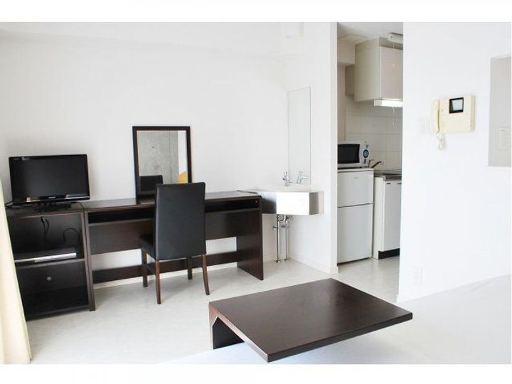 東京都港区白金3(マンション)の賃貸物件の玄関