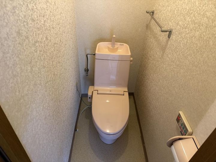 鳴海ビルの内装