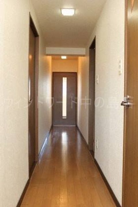 リージェンス平岸の玄関