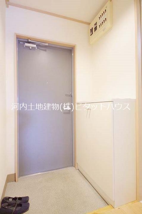 アーリア中一の沢の玄関