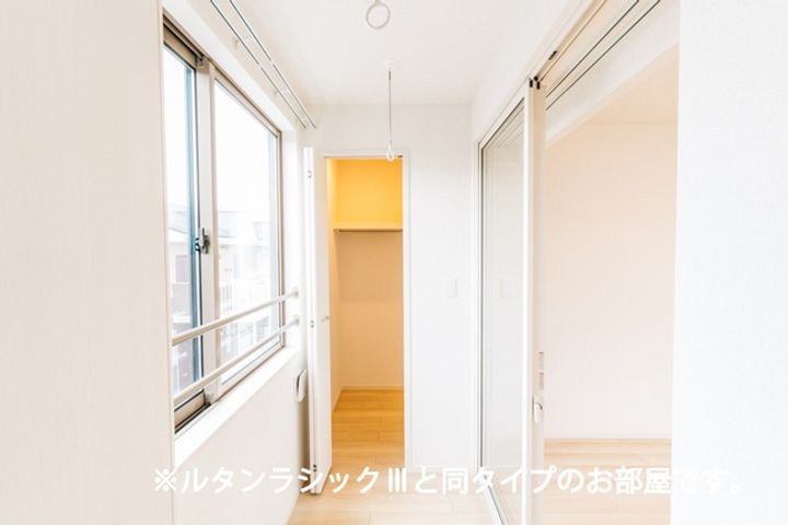 アベニューの内装