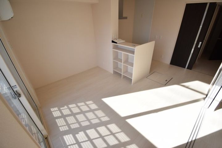 群馬県伊勢崎市下植木町(アパート)の賃貸物件の居間