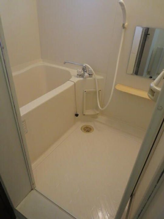 神奈川県横浜市金沢区六浦4(アパート)の賃貸物件の風呂