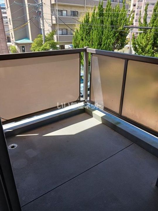 フロンティア麻里布の内装