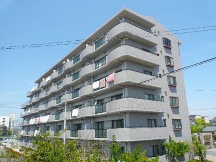 アザレ久留米の外観