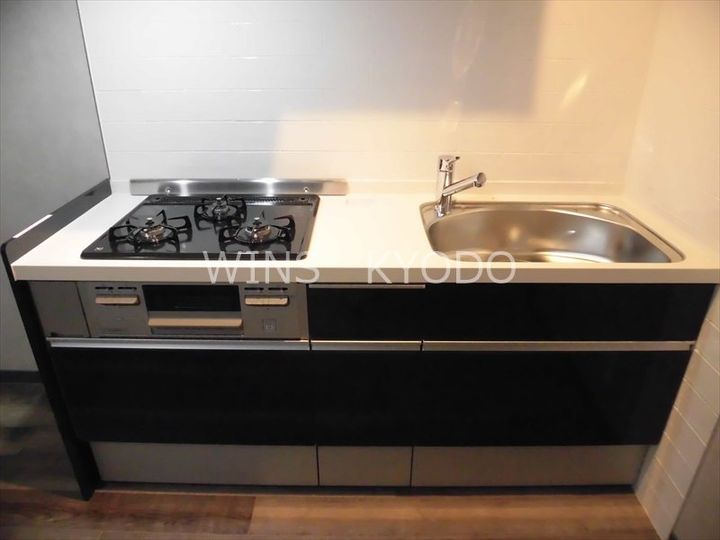 東京都世田谷区赤堤5(マンション)の賃貸物件のキッチン