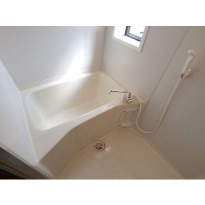 ソレアードコートBの風呂