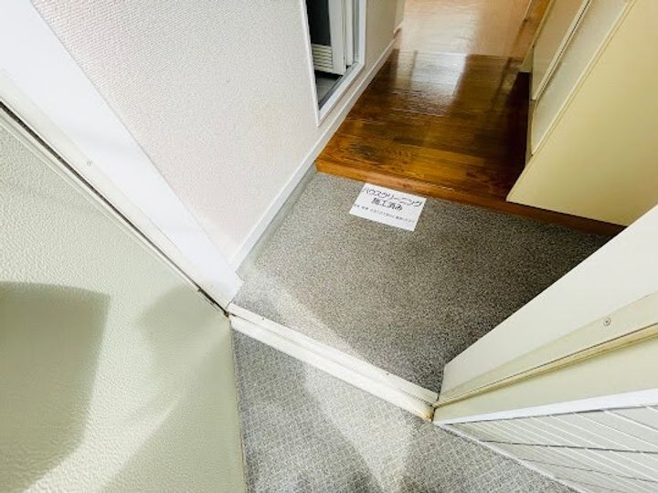 サンパレスの玄関