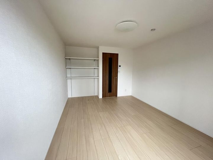 TROIS五輪の内装