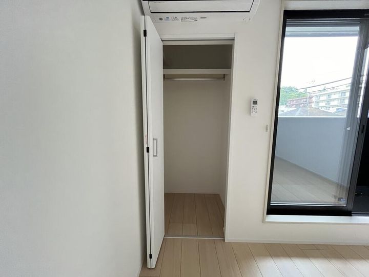 TROIS五輪の内装