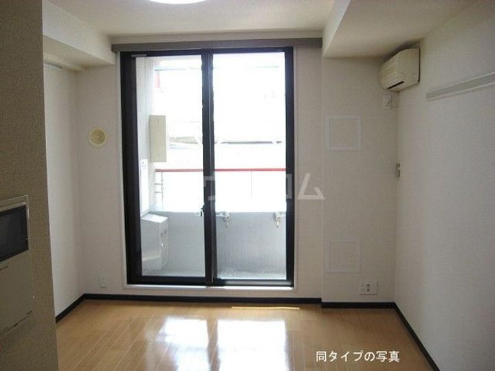 コンフォリア大山の居間