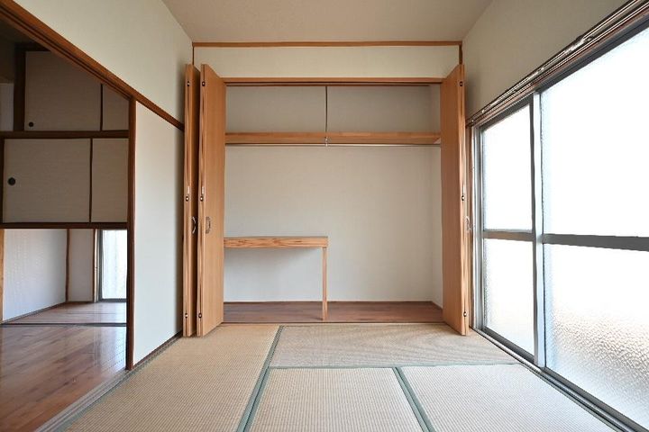 若松住宅の内装