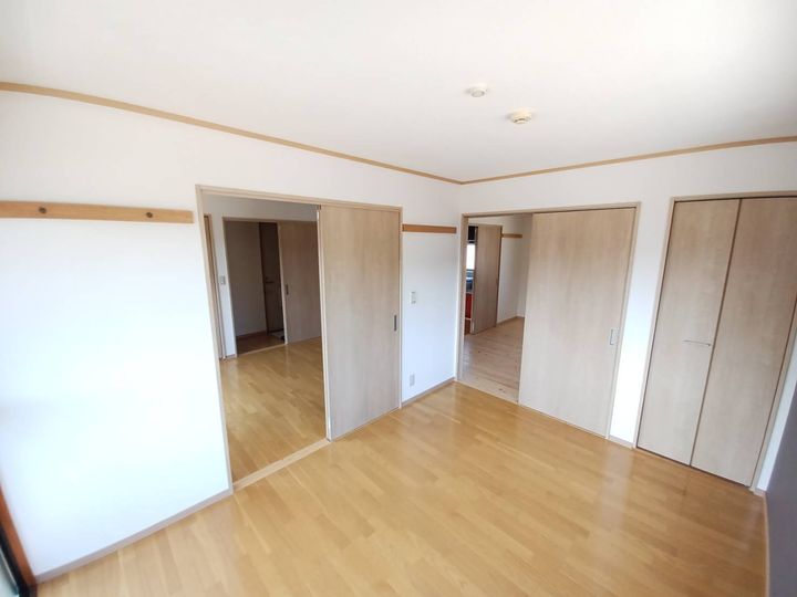 クレストハウスの居間