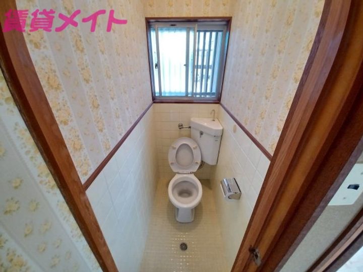 三重県名張市つつじが丘南8番町(一戸建)の賃貸物件の内装