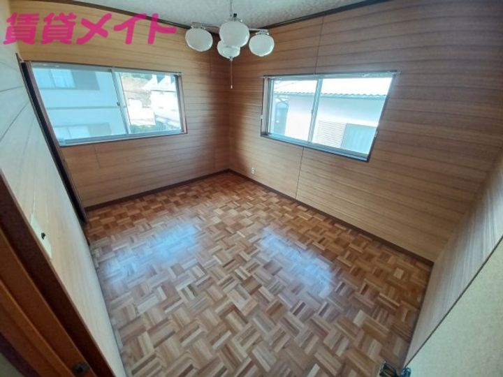 三重県名張市つつじが丘南8番町(一戸建)の賃貸物件の内装