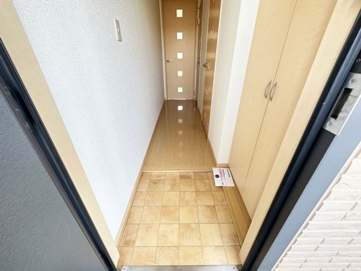 高知県高知市北久保(アパート)の賃貸物件の玄関