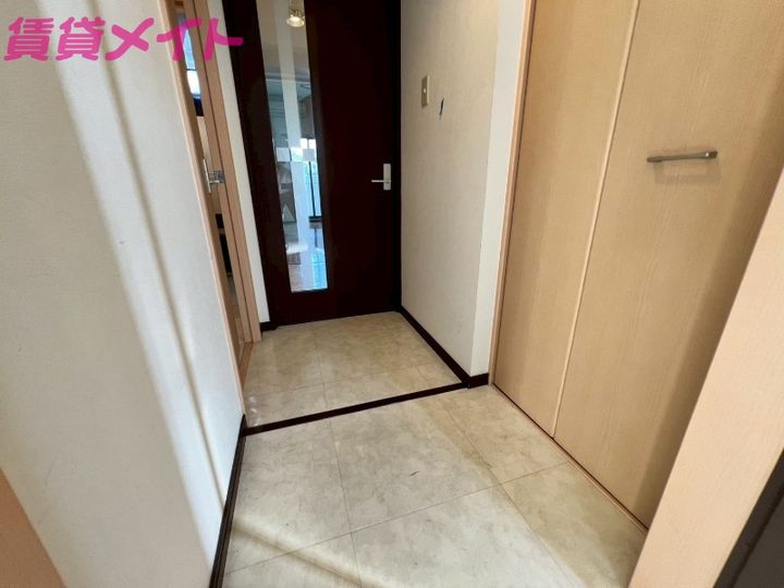 K’s mansionの玄関