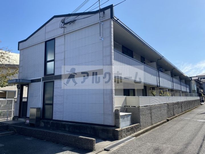 フォレスト堅下の外観