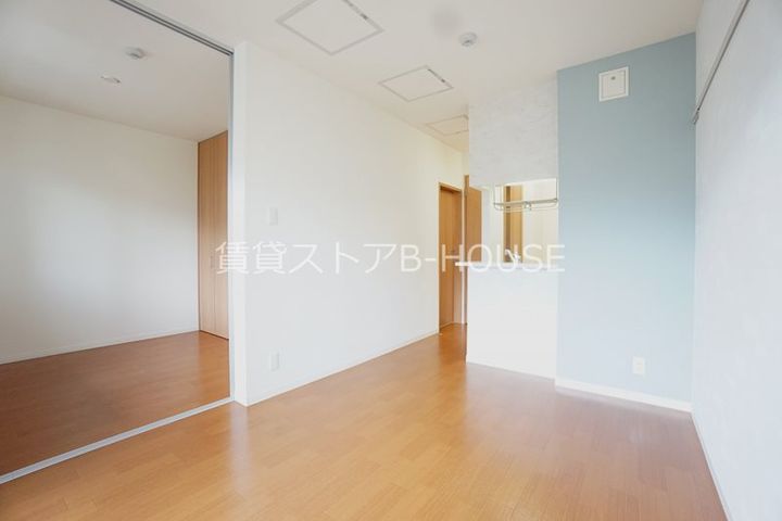 神奈川県厚木市田村町(マンション)の賃貸物件の居間