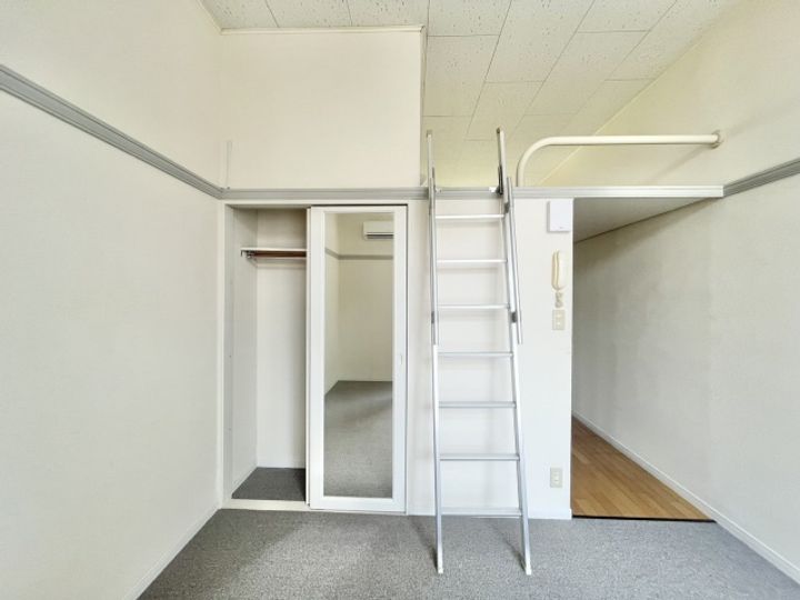 メゾンロイズ日乃出の内装