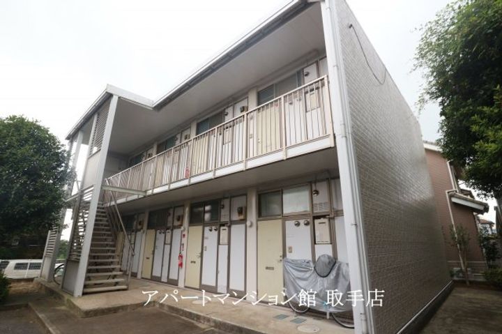 レオパレスグリーンハイツCの外観
