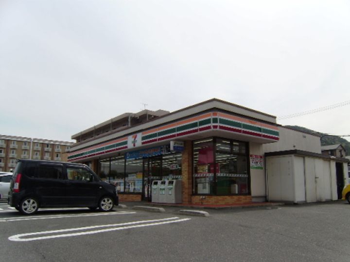 グリーナリーIIの周辺